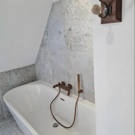 Bellarca Avec Piscine Et 펜션 Soucelles